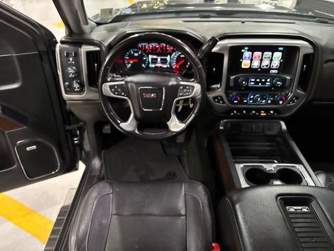 Used 2018 GMC Sierra 2500 SLT w/ Duramax Plus Package AWD/4WD image 31
