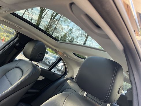 Used 2020 Mercedes-Benz C 300 Sedan image 21