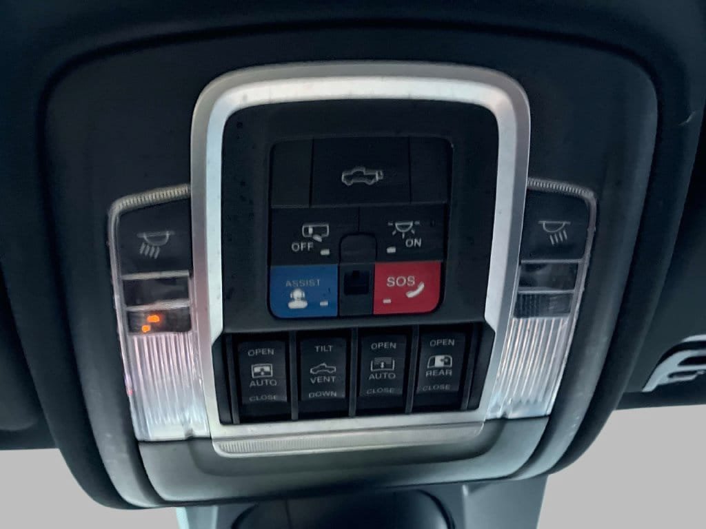 Used 2021 RAM 1500 Limited AWD/4WD image 44