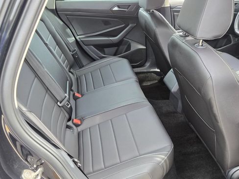 Used 2023 Volkswagen Jetta SE FWD image 17