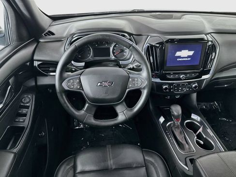 Used 2023 Chevrolet Traverse RS FWD image 30