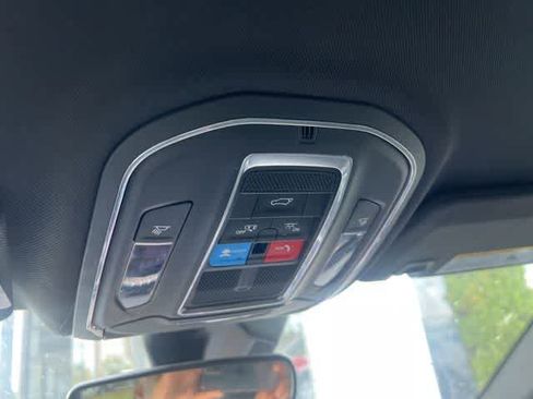 Used 2023 Jeep Grand Cherokee L Laredo RWD image 4