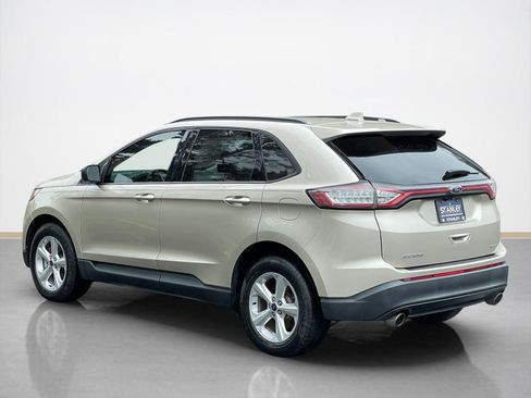 Used 2017 Ford Edge SE w/ Cargo Accessory Package FWD image 10