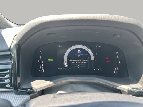 Used 2025 Toyota Camry SE FWD image 10