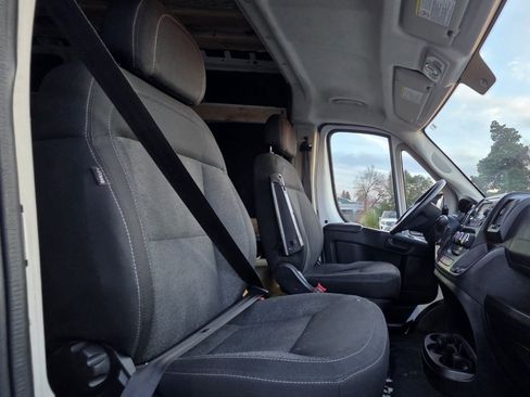 Used 2019 RAM ProMaster 2500 FWD image 9