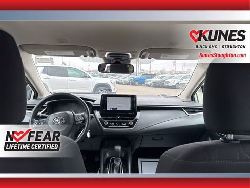 Used 2023 Toyota Corolla LE image 33