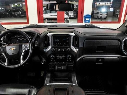 Used 2022 Chevrolet Silverado 3500 LT w/ Convenience Package image 13