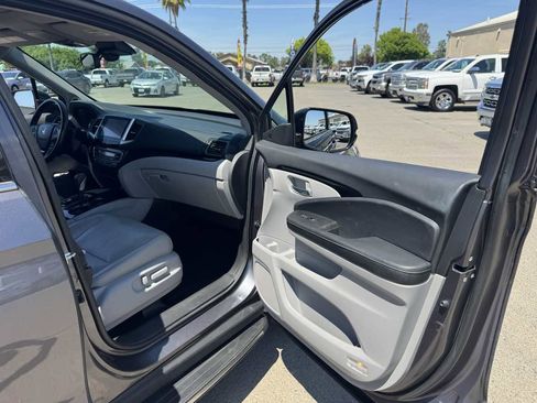 Used 2018 Honda Ridgeline RTL-E image 17