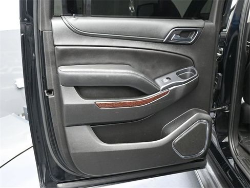 Used 2019 GMC Yukon XL SLE w/ Convenience Package image 25