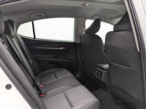 Used 2025 Toyota Camry LE image 18