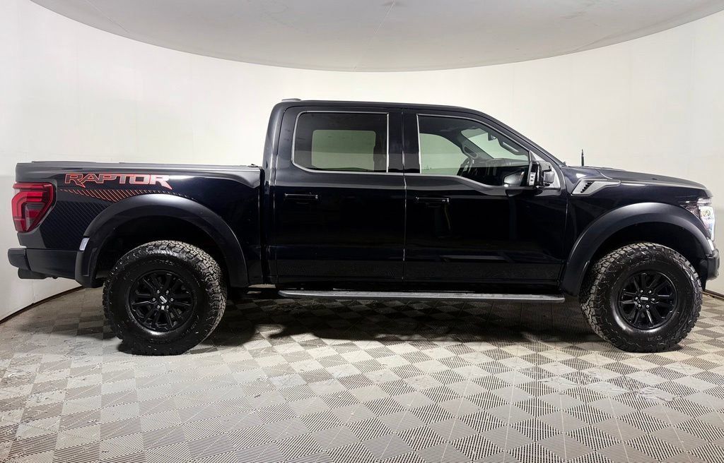 Used 2025 Ford F150 Raptor AWD/4WD image 8