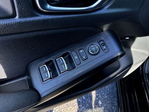 Used 2025 Honda Civic Sport image 13