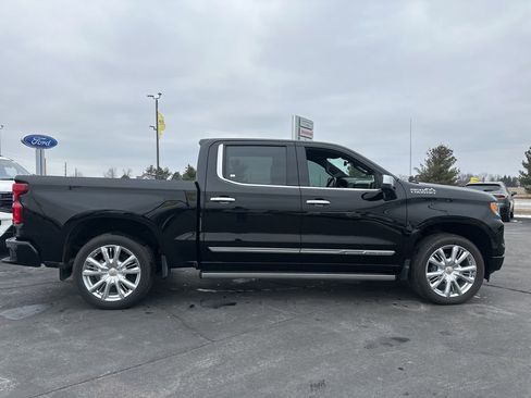 Used 2024 Chevrolet Silverado 1500 High Country image 10