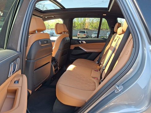 Certified 2024 BMW X5 xDrive40i w/ M Sport Package AWD/4WD image 10