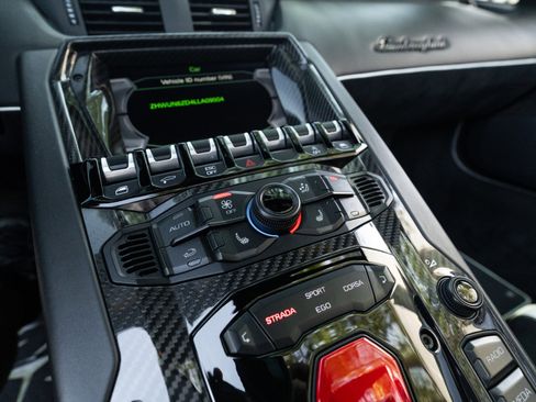 Used 2020 Lamborghini Aventador SVJ AWD/4WD image 94