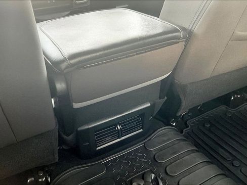 Used 2023 RAM 1500 Classic SLT w/ Electronics Group image 12