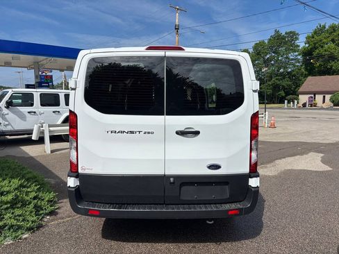 Used 2024 Ford Transit 250 Low Roof w/ Exterior Upgrade Package RWD image 4