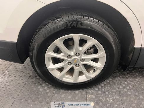 Used 2018 Chevrolet Equinox LS FWD image 15