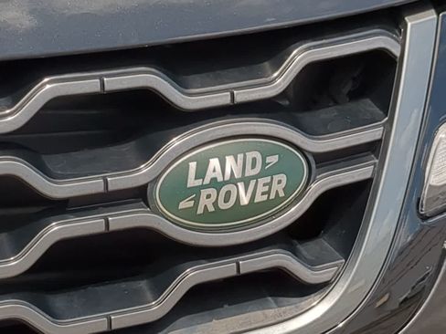 Certified 2023 Land Rover Range Rover Evoque R-Dynamic SE AWD/4WD image 12