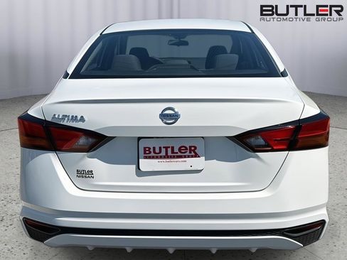 Used 2022 Nissan Altima 2.5 S FWD image 5