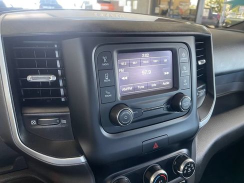 Used 2022 RAM 1500 Big Horn AWD/4WD image 17