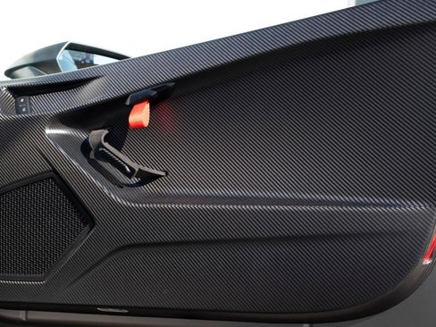 Used 2023 Lamborghini Huracan Tecnica image 15