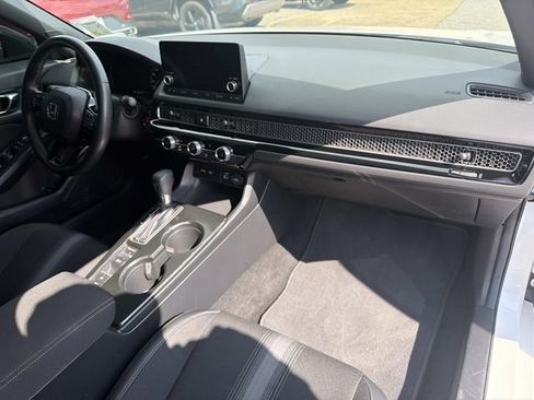 Used 2024 Honda Civic Sport image 16