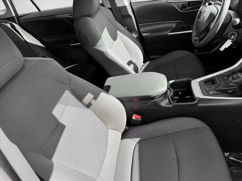 Used 2024 Toyota RAV4 LE image 19