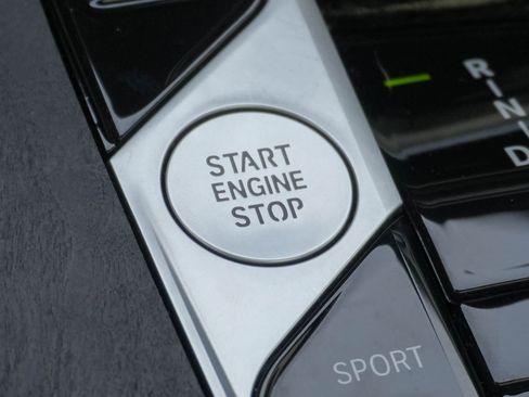 Certified 2025 BMW X7 xDrive40i image 30