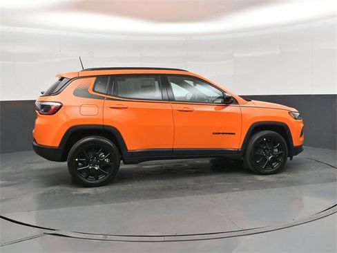 New 2026 Jeep Compass Latitude image 2