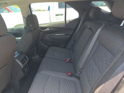 Used 2021 Chevrolet Equinox LT FWD image 7