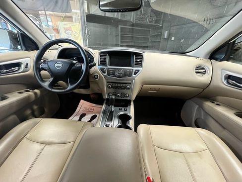 Used 2017 Nissan Pathfinder SL AWD/4WD image 13