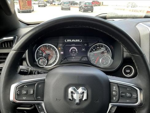 Used 2025 RAM 1500 Laramie AWD/4WD image 16