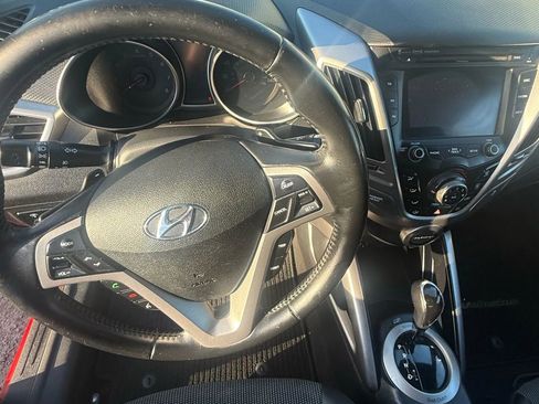 Used 2016 Hyundai Veloster w/ Option Group 02 image 18