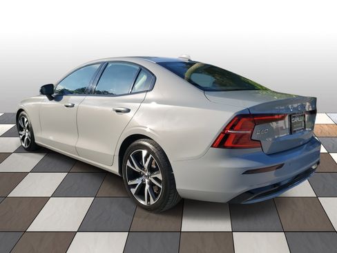 Used 2024 Volvo S60 B5 Core image 6