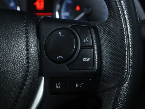 Used 2018 Toyota Corolla LE image 22