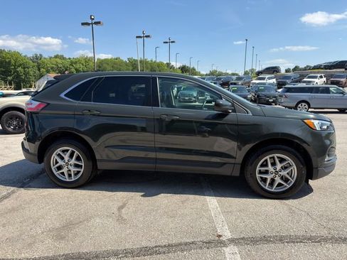 Used 2024 Ford Edge SEL w/ Convenience Package AWD/4WD image 8