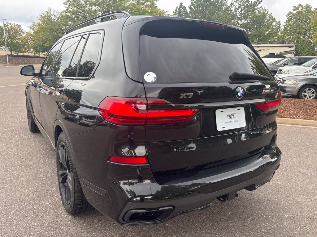 Used 2021 BMW X7 M50i AWD/4WD image 3