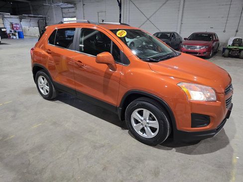 Used 2015 Chevrolet Trax LT w/ LT Sun and Sound Package AWD/4WD image 15