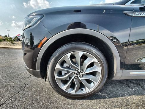 Used 2021 Lincoln Nautilus Reserve w/ Equipment Group 201A AWD/4WD image 18