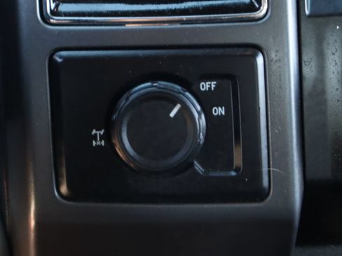 Used 2019 Ford F150 XLT RWD image 32