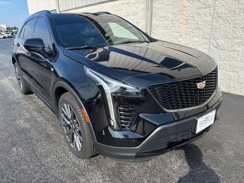 Used 2020 Cadillac XT4 Sport FWD image 2
