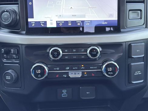 Used 2021 Ford F150 XLT w/ Equipment Group 302A High RWD image 40
