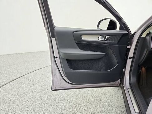 New 2026 Volvo XC40 B5 Plus w/ Climate Package AWD/4WD image 27
