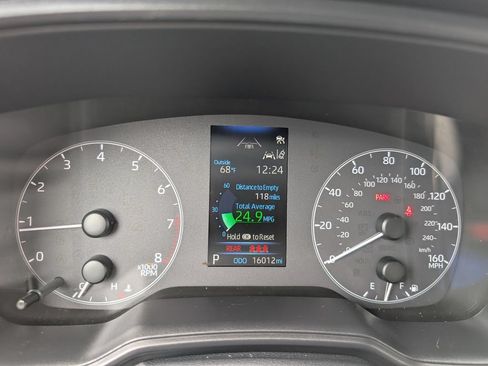 Used 2023 Toyota Corolla Cross L FWD image 26