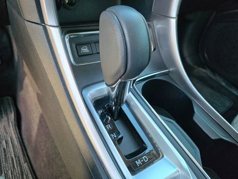 Used 2022 Subaru Ascent Limited image 21