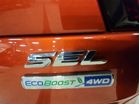 Used 2019 Ford Escape SEL image 31