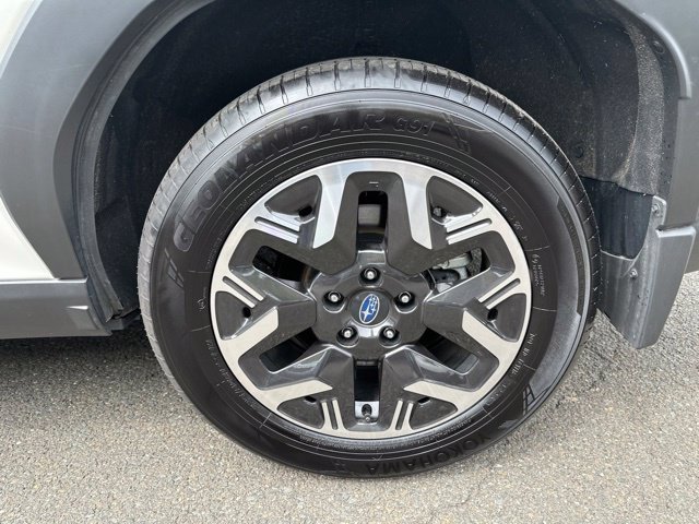 Certified 2025 Subaru Forester Premium AWD/4WD image 34
