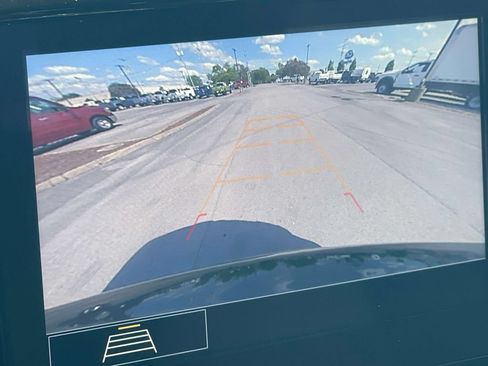 Used 2020 Chevrolet Traverse LT FWD image 42