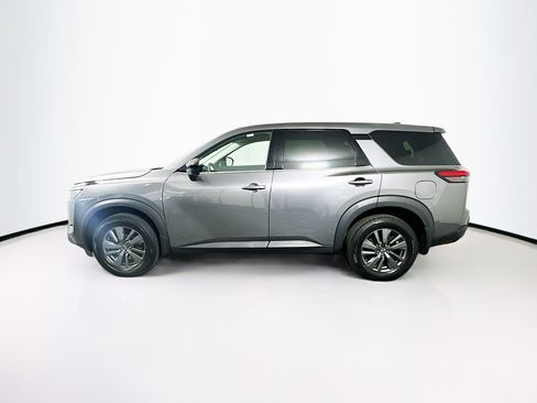 Used 2024 Nissan Pathfinder S AWD/4WD image 4